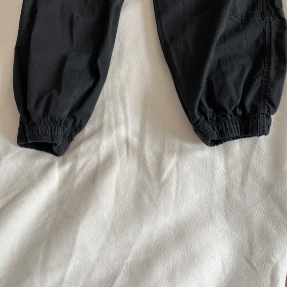 Black cargo pants - Picture 2 of 3